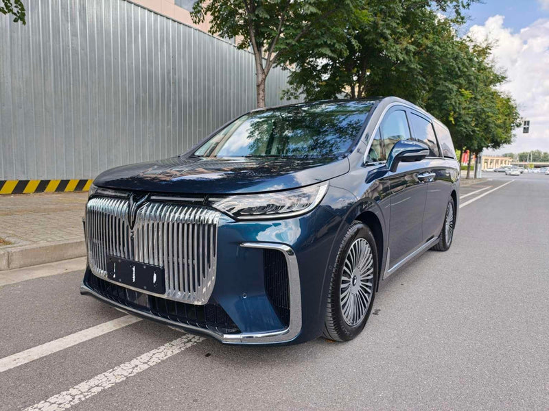 VOYAH DREAM 2025 PHEV AWD Flagship Kunpeng — 1