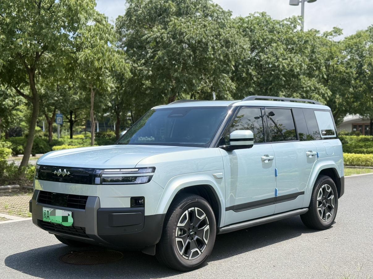 Fangchengbao Tai 7 PHEV 2025 200KM2WDMax — 1