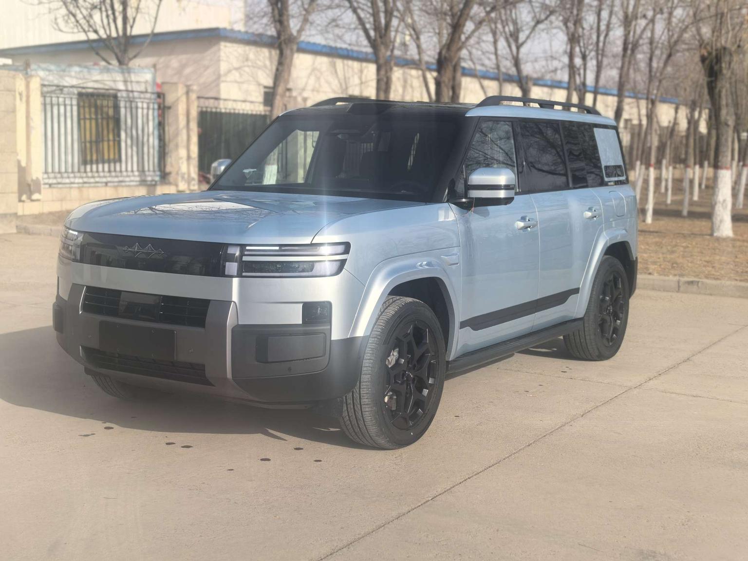 Fangchengbao Tai 7 PHEV 2025 190KMAWDUltra — 1