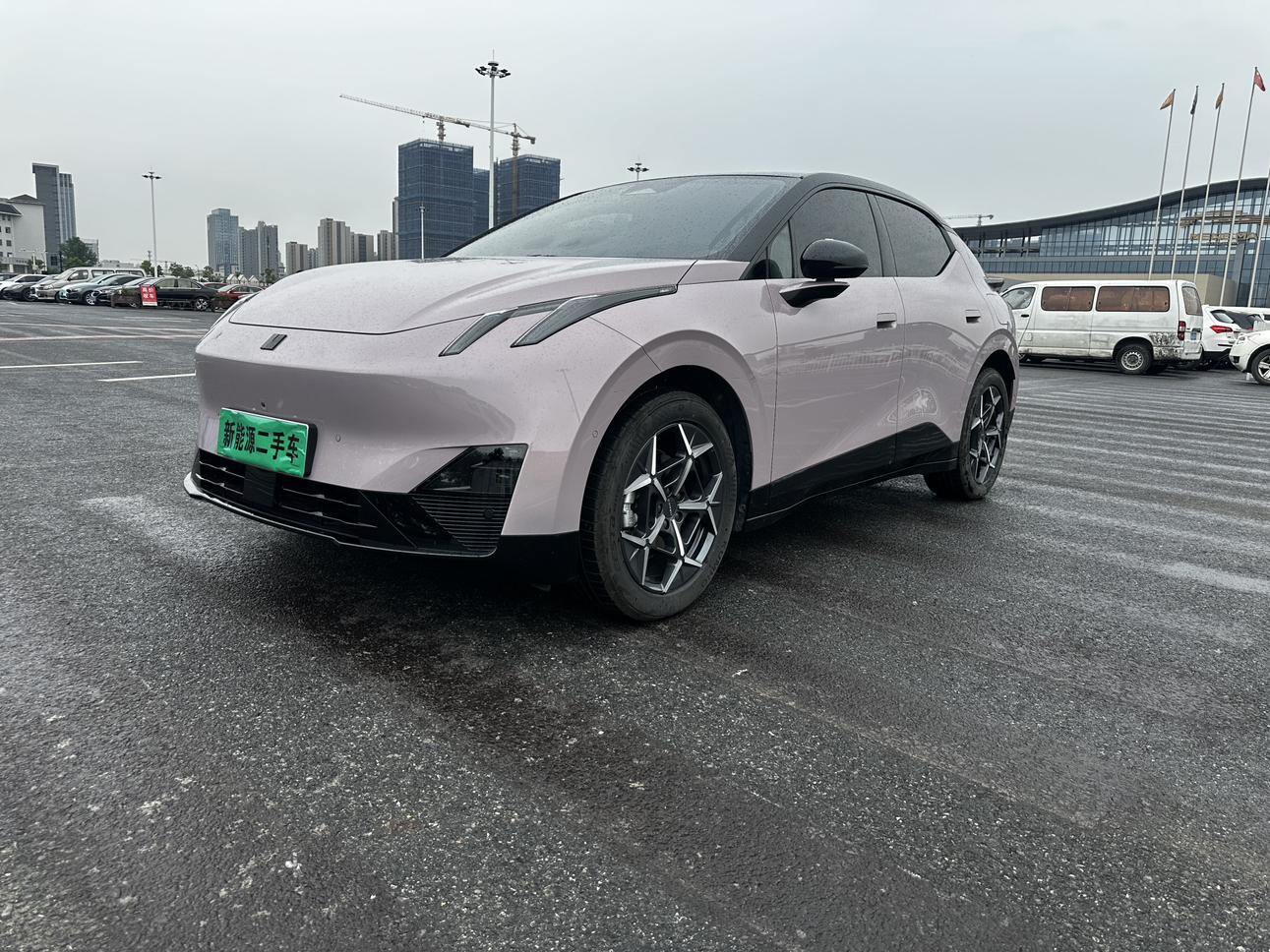 Lynk & Co 02 BEV (China: Z20) 2025 530 km RWD Pro — 1