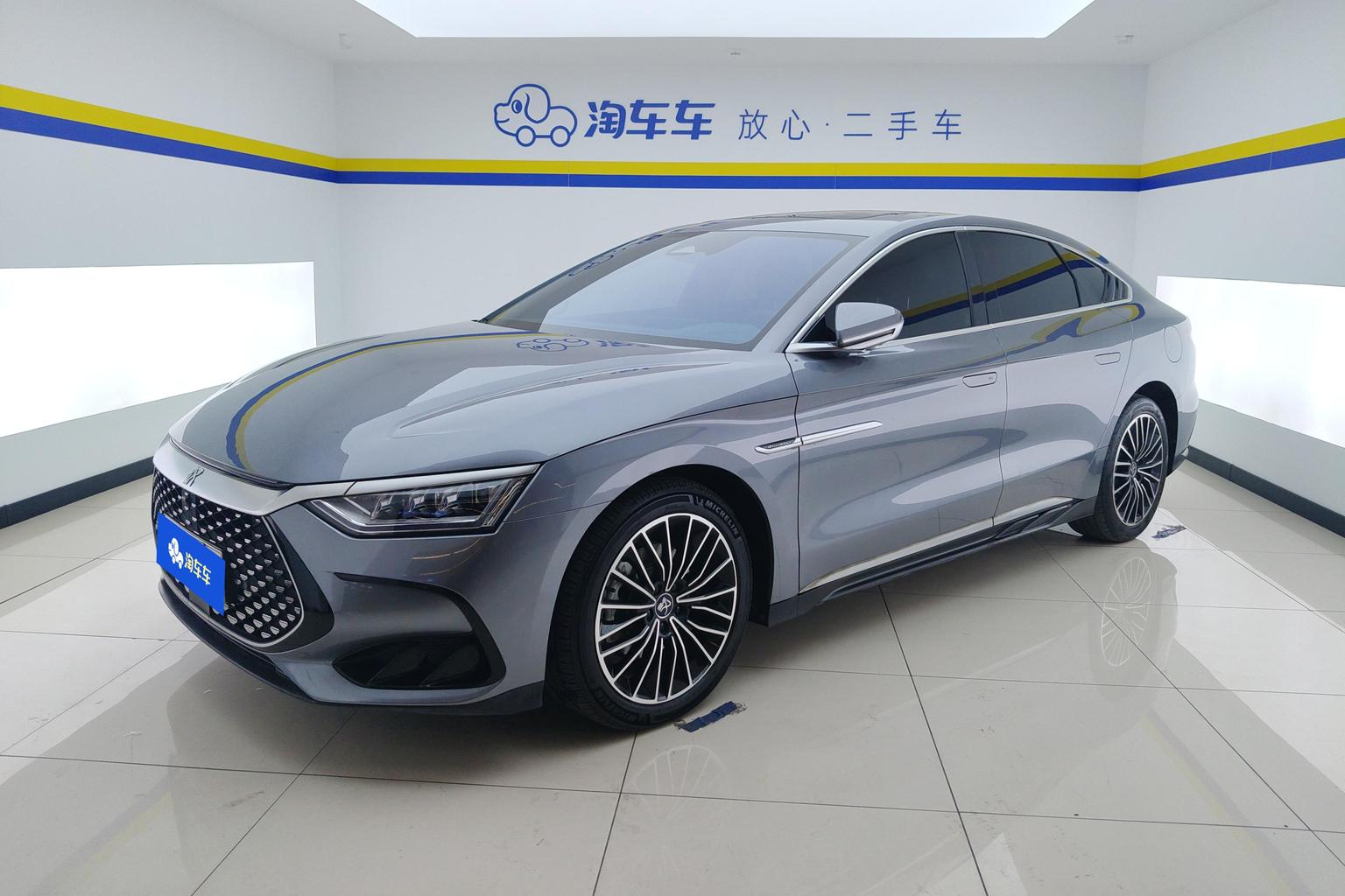 BYD Han DM 2023 DM-i Champion 121KM Honor — 1